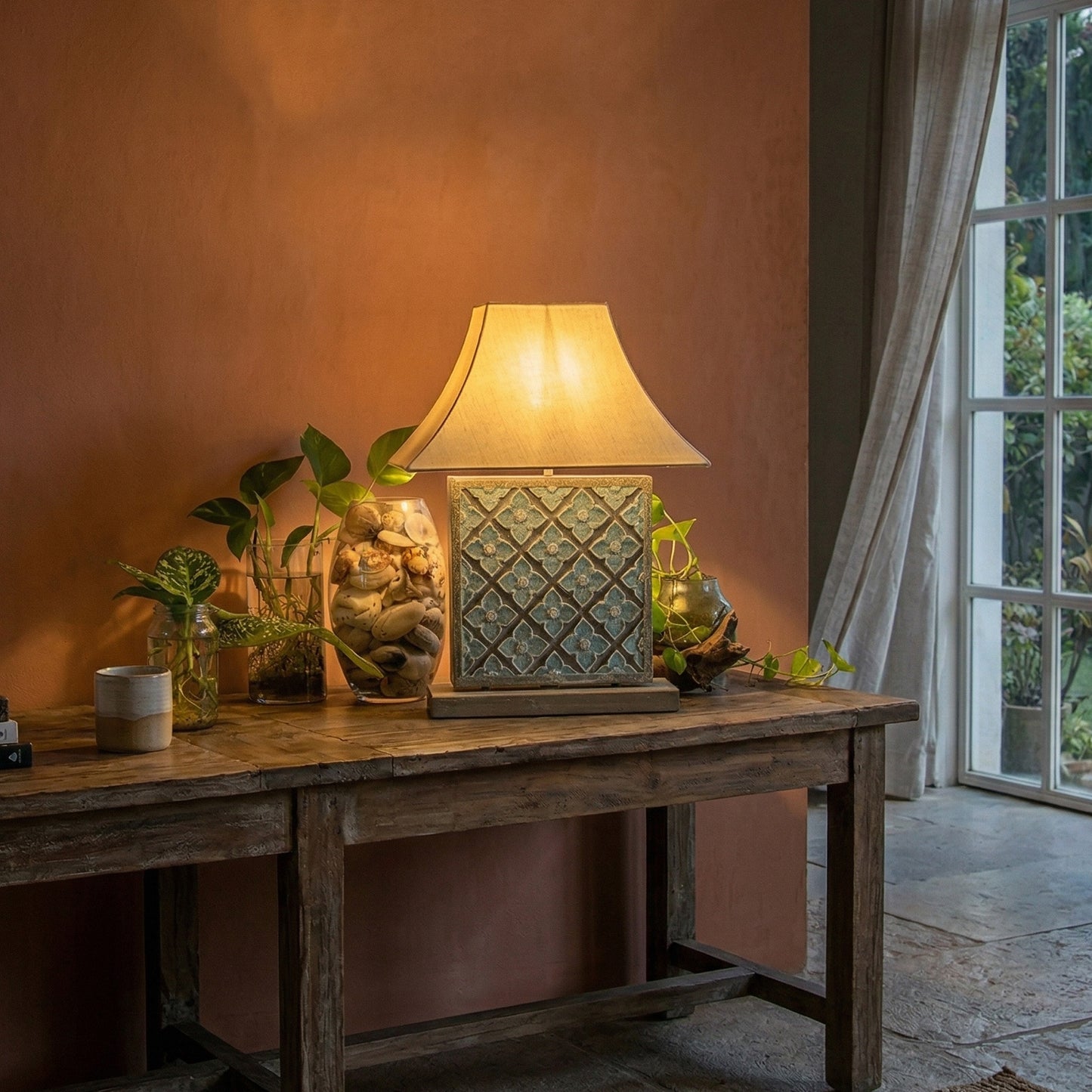 Carved Table Lamp 'Geo' - Pastel Blue