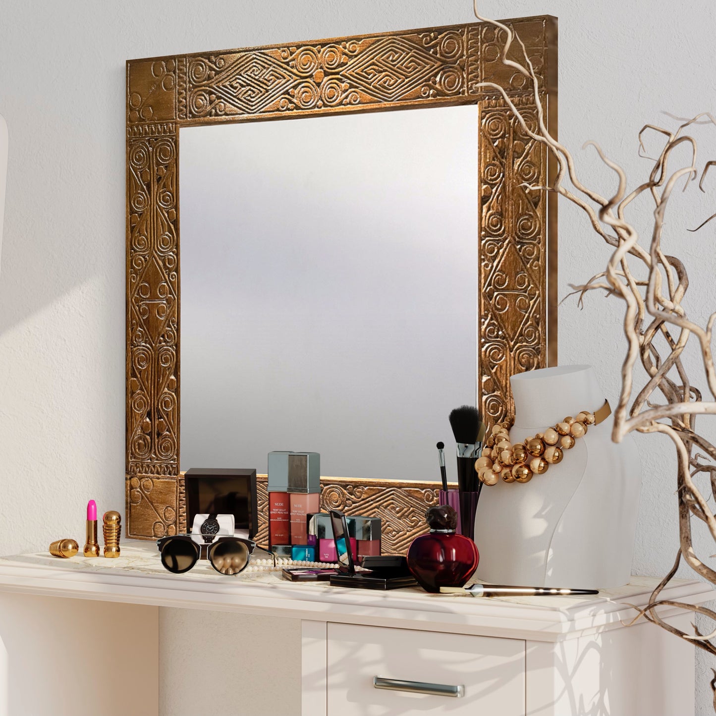 Hand Carved Mirror "Dili" - Natural brown